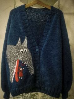 Embroidery On Knitted Sweater, Unusual Embroidery, 자수 디자인, Fashion Mistakes, Embroidery Inspiration, 10 Pounds, Knit Outfit, Knit Fashion, Knitting Inspiration