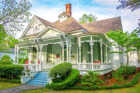 Alabama House Aesthetic, Huntsville Alabama Photography, Alabama Country Side, Eufaula Alabama, Tuscaloosa Alabama, Chattahoochee River, Store Owner, South Georgia, Beautiful Churches