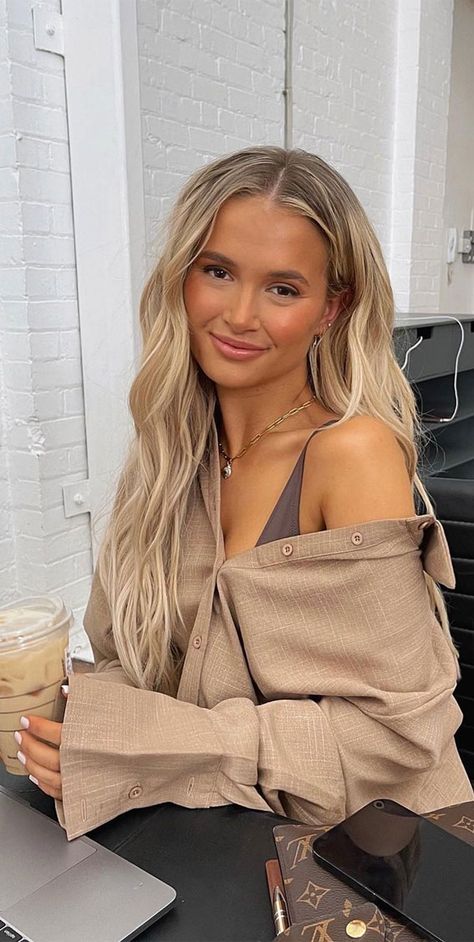 Low Maintenance Blonde, Cute Blonde Hair, Summer Blonde Hair, Cute Blonde, Color Formulas, Honey Blonde Hair, Low Maintenance Hair, Blonde Hair Inspiration, Blonde Hair Looks