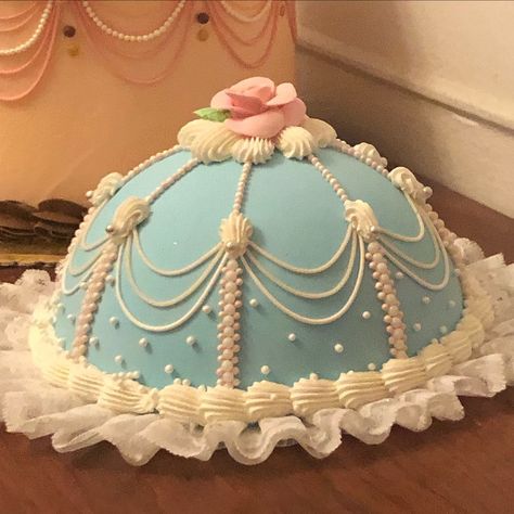 @thegeminibake Princess Cake Aesthetic, Swedish Princess Cake, Nye Dinner, Cake Aesthetic, Sweets Cake, Cookie Pie, Pretty Birthday Cakes, Princess Cake, November 1