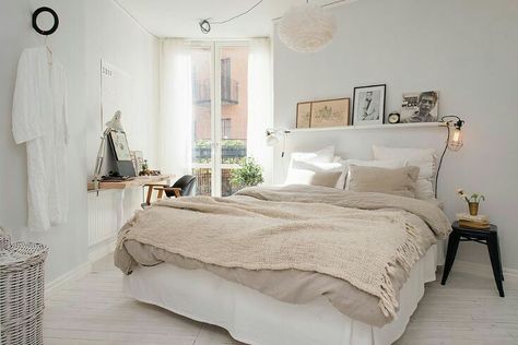 Alternative Bedroom, Headboard Alternative, Design Ložnic, Scandinavian House, Scandinavian Bedroom, Dreamy Bedrooms, Bedroom Headboard, Scandinavian Home, Beautiful Bedrooms