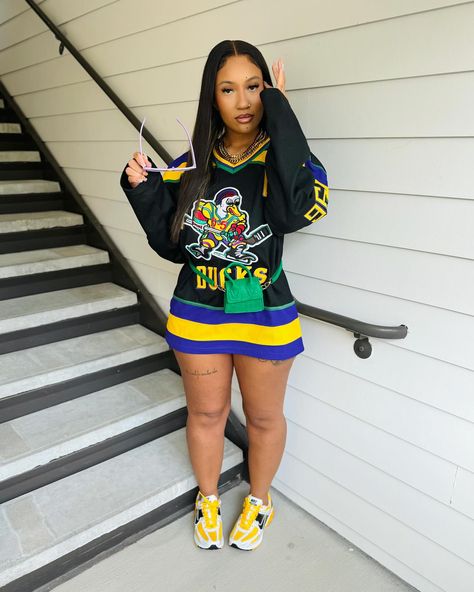 Jersey, but make it fashion✨ Outfit 🔗 in my LTK #fashion #grwm #outfitinspo #fashionista Mardi Gras Jersey Outfit, Cute Legoland Outfits, Black Mardi Gras Outfit, Mardi Gras Pants Diy, Jersey Outfit With Jeans, Mardi Gras Cute Outfit, Outfits For Mardi Gras New Orleans, Madi Gras Outfit Ideas Black Women, Mardi Gras Fits