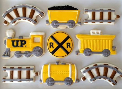 Galletas tren Transportation Cookies, Decorator Cookies, Biscuit Icing, Car Decoration Ideas, Train Cookies, Cookies Kids, Theme Cookies, Thomas Train, Color Flow