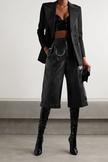 Saint Laurent Blazer, Cooler Look, Looks Chic, Sporty Chic, Bustiers, Edgy Outfits, Mode Inspiration, Black Crop, Outfits Casuales