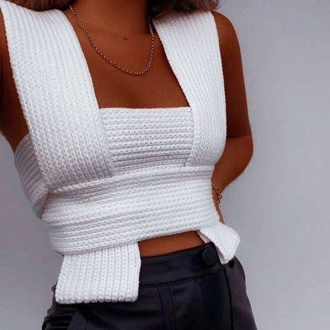 Aesthetic Outfits Y2k, Light Pink Hoodie, Beige Crop Tops, Crop Tops Online, Strappy Crop Top, Long Tunic Tops, Wrap Crop Tops, Y2k Aesthetic Outfits, Cute Tank Tops