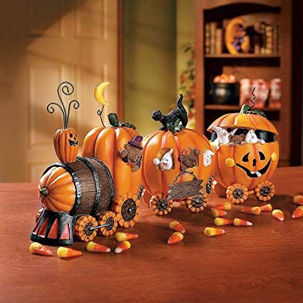 Décoration Table Halloween, Halloween Train, Dekorasi Halloween, Labu Halloween, Adornos Halloween, Express Train, Pumpkin Halloween Decorations, Halloween Decorations Indoor, Halloween Home Decor