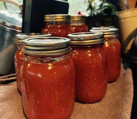 Canning Tomato Sauce for Beginners – Sustainable Living with Meagan Elaine Canning Cherry Tomatoes Sauce, Canning Tomatoes Sauce, Canning Tomato Sauce For Beginners, Tomato Sauce Canning Recipe, Canning Tomatoes For Beginners, Tomato Sauce Canning, Canning Tomato Sauce, Roasted Tomatoes And Garlic, Canning Cherry Tomatoes