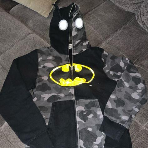 BAPE X DC BATMAN HOODIE Batman Hoodie, Bape Hoodie, Cool Outfits, Zip Ups, Batman, Size Medium, Outfit Inspo, Birthday, Christmas