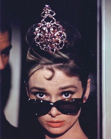 Breakfast At Tiffany's Costume, Aubrey Hepburn, Audrey Hepburn Photos, Holly Golightly, Mode Chanel, Hepburn Style, Funny Photography, Actrices Hollywood, All I Ever Wanted