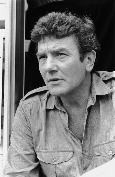 Albert Finney Photo Albert Finney, Erin Brockovich, John Huston, The Orient Express, Movie Actors, Bond Movies, Art Boy, Pope John, Best Supporting Actor