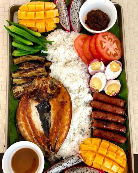 Filipino Food Party, Mini Breakfast, Filipino Style, Mango Sticky Rice, Food Buffet, Party Food Buffet, Pinoy Food, Filipino Food, Sticky Rice