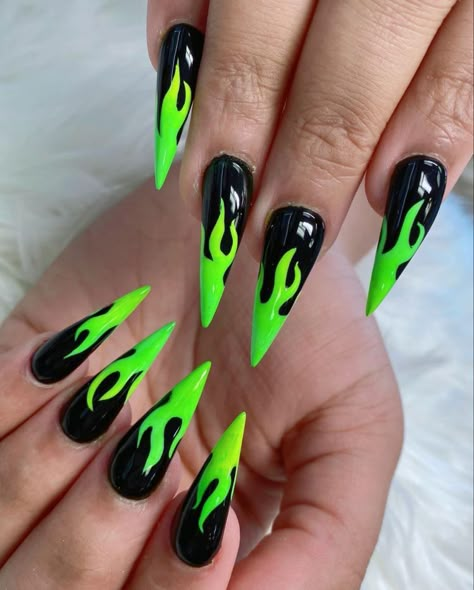 Black Nail Inspiration Acrylic, Lime Green Flame Nails, Neon Nail Inspo Acrylic, Demon Nail Art, Black And Green Flame Nails, Monster Energy Nails Designs, Neon Green Nails Ideas, Neon Stilleto Nails Designs, Shego Inspired Nails