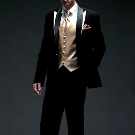 Black and gold tux Gold Prom Tux, Black And Gold Suit Men, Black And Gold Mens Outfit, 007 Wedding, Gold Tux, White Tuxedo Wedding, Prom Tux, Mens Tuxedo, Italian Mens Fashion