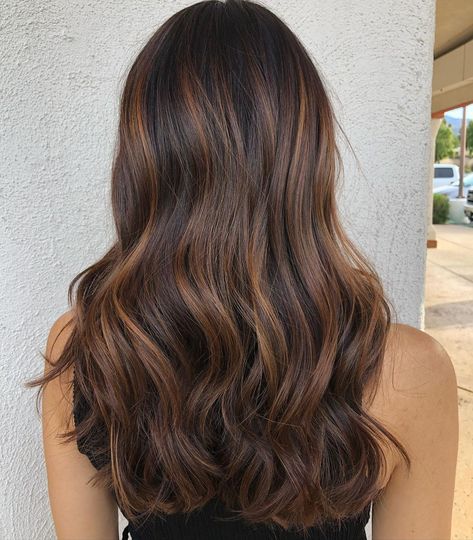 Brown Hair With Gold Tones, Natural Hair Color Balayage, Dimensional Brunette Lowlights, Lightening Brunette Hair, Full Dimensional Highlights Brunette, Low Lights On Brunette, Low Lights For Brunette Hair, Brunette Low Lights Balayage, Brown Hair W Lowlights