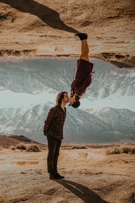 Pre Wedding Shoot Ideas Outfit Western, Creative Couple Portraits, Wedding Photoshoot Ideas Creative, Photographer Outfit Wedding, Western Prewedding Shoot, Pre Wedding Mountain, Photoshoot Ideas Lake, Pre Wedding Photoshoot Lake, Desert Photo Ideas