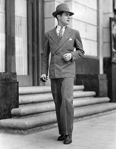 Vintage Male Fashion – 22 Stunning Snapshots of Street Gentlemen in the 1930s Oud Hollywood, 1930s Mens Fashion, 1930s Outfits, 1930s Men, Robert Montgomery, Style Gentleman, A Man In A Suit, Der Gentleman, Man In A Suit