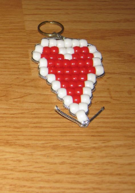 Bead Heart Pattern, Pony Bead Heart, Bead Keychain Patterns, Pony Bead Jewelry, Keychain Patterns, Cute Pony, Pony Bead Projects, Bead Heart, Diy Bracelets With String