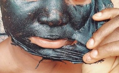 DIY Peel-Off Mask (Removes Black and Whiteheads) | BloomHood Homemade Peel Off Face Mask, Diy Peel Off Face Mask, Diy Peel Off Mask, Best Peel Off Mask, Homemade Pore Strips, Black Peel Off Mask, Face Peel Mask, Face Mask For Blackheads, Black Head Remover Mask