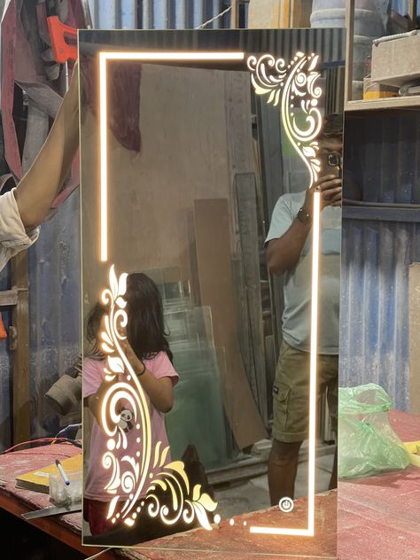 Mirror Glass Etching Design, Glass Mandir, Mirror Etching Designs, Mirror Border Ideas, Mirror Glass Design, Hall Unit, Bath Mirrors, Lighted Mirrors, Pop Design For Roof