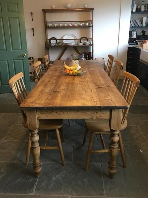 Rustic Farmhouse Dining Table, Country Dining Tables, Pine Dining Table, Kitchen Table Wood, Farmhouse Kitchen Tables, Country Dining Rooms, River Cabin, Farmhouse Tables, Casa Country