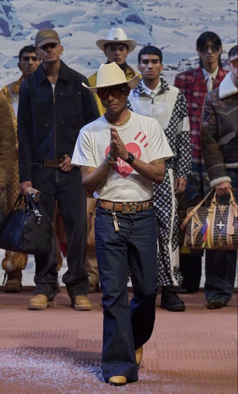 Pharrell Williams Outfits, Pharrell Williams Style, Fits Inspiration, Lv Fashion, Fasion Outfits, Modern Western, Real Real, Fall Fit, Archive Fashion