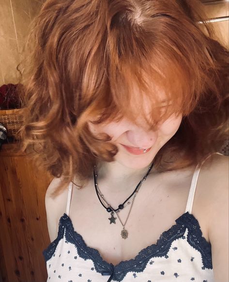 Short Fluffy Ginger Hair, Short Curly Orange Hair, Bob Ginger Hair, Short Ginger Hair Aesthetic, Short Red Hair Aesthetic, Ginger Hair Short, Ginger Hair Styles, Ginger Short Hair, Redhead Short Hair