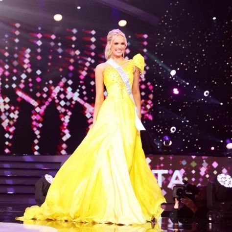 Best Evening Gowns, Pageant Interview Questions, Lauren Norris, Pageant Aesthetic, Miss Oklahoma, National American Miss, Miss Georgia, Pageant Dresses For Teens, Teen Pageant