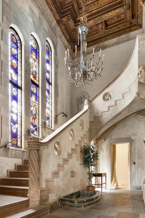 Terrace Staircase, Seaview Terrace, Milan Cathedral, Dupont Circle, City Block, St Pauls Cathedral, Mansions For Sale, Newport Rhode Island, Summer Cottage