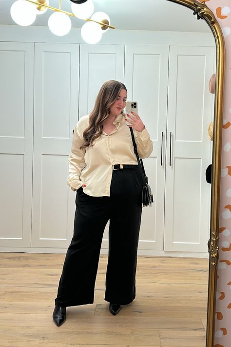 Diana Dares, Office Outfits Women Plus Size, Silk Top Outfit, Silk Shirt Outfit, Plus Size Business Attire, Plus Size Business, Classy Fall Outfits, Plus Size Chic, Plus Size Looks