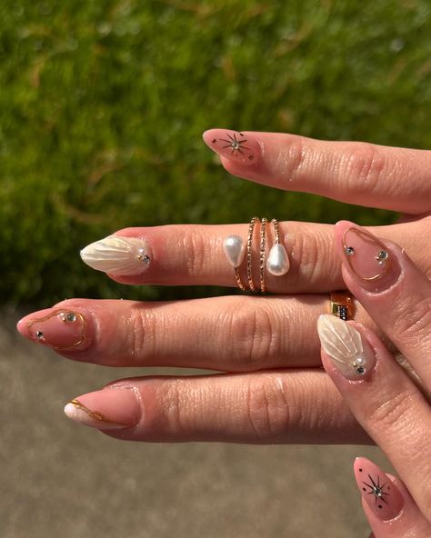 Mermaid nail dump🧜‍♀️✨🌊🪸🐚 - - - - - - #gelx #gelxnails #nailinspo #nailart #naildesigns #mermaid #mermaidnails #chromenails #nailinspiration #dearborn #detroit Pirate Inspired Nails, Pirate Nails Ideas, Pirate Themed Nails, Pirate Nail Art, Pirate Nails, Nailinspo Nailart, Mermaid Nail, Mermaid Nails, Pirate Theme