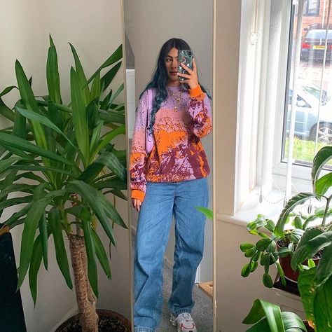 natasha (@natashahmedx) • Instagram photos and videos Capri Pants, Fashion Inspo, Street Style, Instagram Photos, Wardrobe, Outfit Inspo, Pants, Fabric, Women's Top