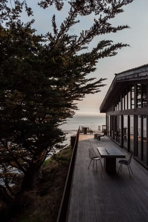 Organic Modern Architecture, Aspen Chalet, Esalen Institute, Big House Interior, Big Sur House, Oregon Beach House, Architecture Organic, Big Houses Interior, Modern Architecture Interior