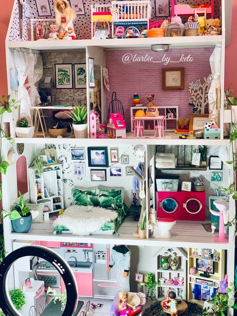 Doll Room Barbie, Aesthetic Barbie House, Barbie Doll Apartment Diy, Barbie Room Diy, Custom Barbie House, Barbie Doll Bedroom Ideas, Barbie Doll Rooms Diy, Barbie Doll Diorama, Barbie Doll Room Ideas