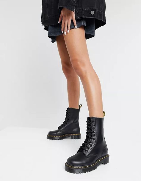 Dr Martens - Dr Martens Boots - Dr Martens Shoes - Women's Shoes - ASOS.com Dr Martens Shoes Women, Dr Martens Outfit, Dr Martens Jadon, Botas Chelsea, Dr Martens Boots, Shoes Boots Ankle, Dr Martens Shoes, Chunky Boots, Doc Martens