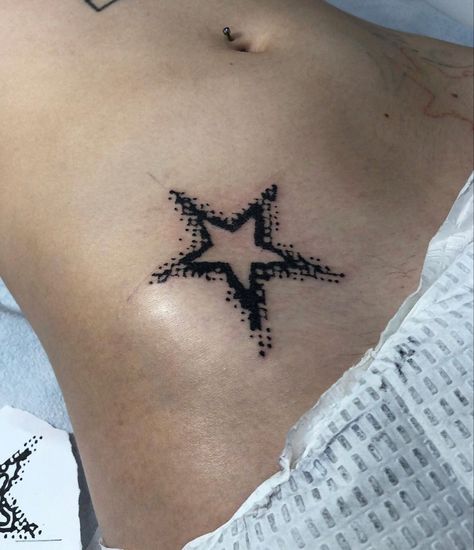 Tattoos Elegant, Art Tattoo Ideas, Classy Tattoos For Women, Grunge Tattoo, Funky Tattoos, Sharpie Tattoos, Star Tattoo, Cute Tiny Tattoos, Black Ink Tattoos