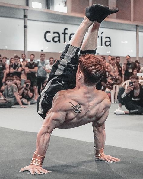 Calisthenics, Dm Me, Muscles, Fitness Motivation, Follow Me, Gym, Instagram, Fit Motivation