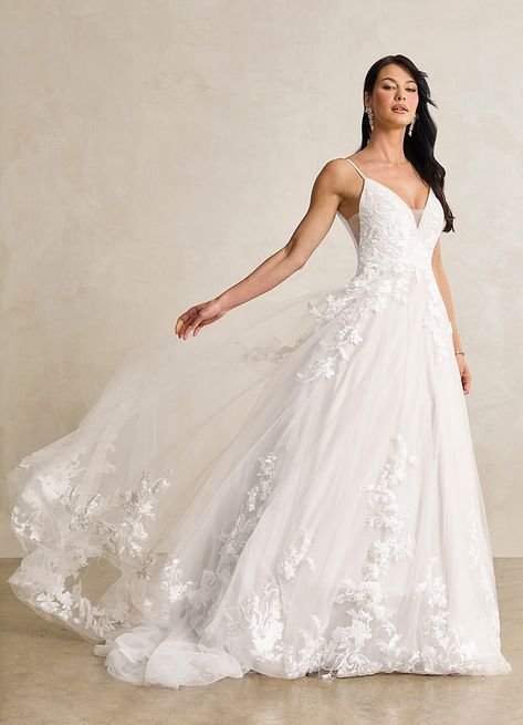 Woodland Forest Wedding, Marriage Aesthetic, Ball Gown Elegant, Elegant Mermaid Dress, Fairytale Wedding Gown, Rhodes Wedding, Wife Dress, Wedding Dresses Diamonds, Wedding Dress Aesthetic