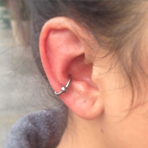 Silver Conch Piercing, Conch Ear Piercing, Ear Piercings Conch, Snug Piercing, Conch Piercing Jewelry, Conch Jewelry, Homemade Earrings, Earring Hole, Cool Piercings