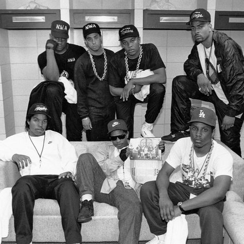 Top 90's Gangsta Rap Old School Rap, History Of Hip Hop, 90s Rappers, Outta Compton, Straight Outta Compton, 90s Rap, Gangsta Style, Rap Albums, Gangsta Rap