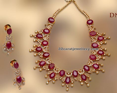 Ruby Necklace Designs, Ruby Jewelry Necklaces, Indian Jewellery Gold, Ruby Jewellery, Gold Jewelry Simple Necklace, Jewelry Designing, Wedding Jewellery Collection, Diamond Jewelry Designs, Gold Jewelry Simple