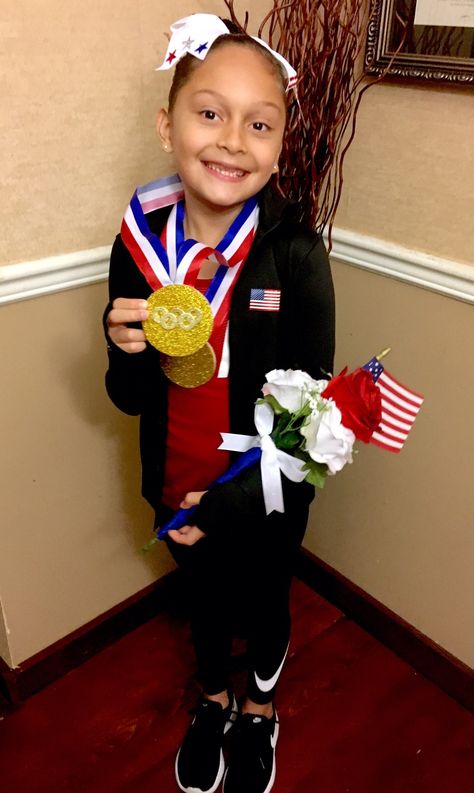 Career Day - Olympic Gold Medalist Olympic Dress Up Ideas Kids, Sports Day Costume, Olympic Costume Ideas, Career Day Outfits, Olympics Costume, School Spirit Days, Spirit Days, Career Day, Career Outfits