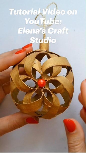 How to make beautiful Christmas Baubles. Tutorial Video on YouTube: Elena's Craft Studio Diy Christmas Baubles, Paper Roll Crafts Diy, Christmas Decorations Diy Crafts, Toilet Paper Crafts, Paper Christmas Ornaments, Toilet Paper Rolls, Studio Diy, Toilet Paper Roll Crafts, Christmas Paper Crafts