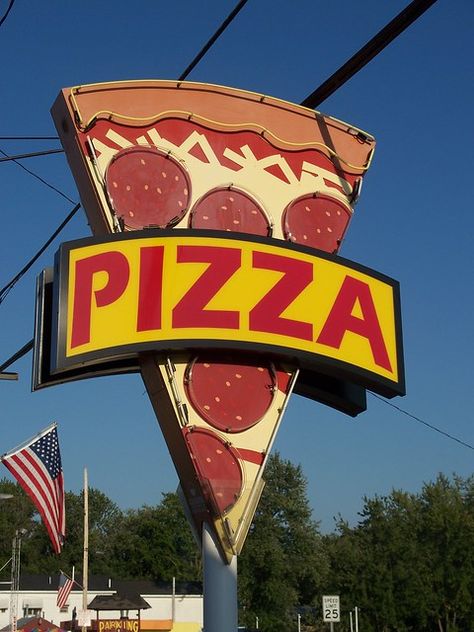 OH Geneva On The Lake - Pizza | Neon Pizza sign in Geneva On… | Flickr Geneva On The Lake Ohio, Neon Pizza, Geneva On The Lake, Pizza Sign, Pizzeria Design, Pizza Store, Pizza Branding, Pizza Logo, Pizza Art