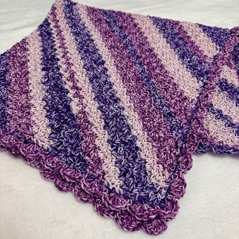 Looking for an easy and free crochet baby blanket pattern?  This baby blanket uses one of my favorite yarns and works up super fast just by using basic stitches!  I even included a full video C2c Wattle Stitch, Wattle Stitch Crochet, Okie Girl, Crochet Baby Blanket Beginner, Boho Crochet Patterns, Easy Baby Blanket, Crochet Blanket Pattern Easy, Easy Crochet Baby Blanket, Handmade Baby Blankets