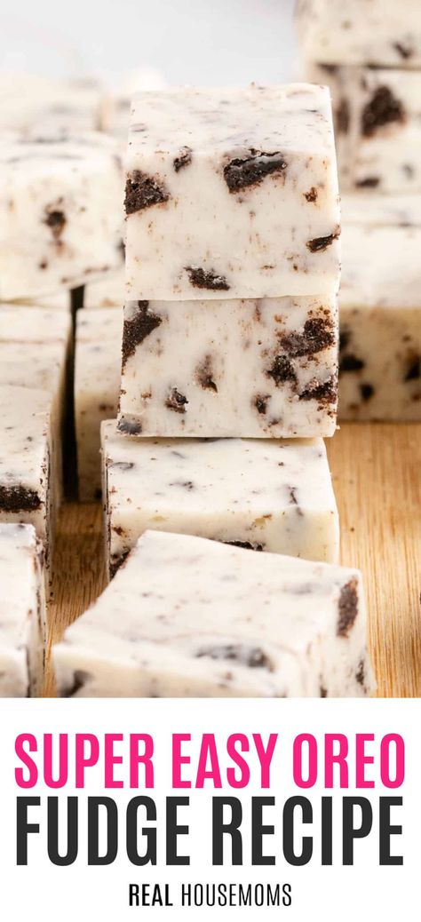 Endulge in this incredibly easy Oreo Fudge! This cookies and cream fudge is perfect for holiday parties or gifting to your favorite people! #Realhousemoms #oreofudge #dessert #oreo #fudge #christmas #chritsmasdessert #valentines #kidapproved Christmas Fudge Recipes Easy, Fudge Christmas, Cookies And Cream Fudge, Cream Fudge, Dessert Oreo, Oreo Fudge, Christmas Fudge, Fudge Recipes Easy, Chocolate Sandwich