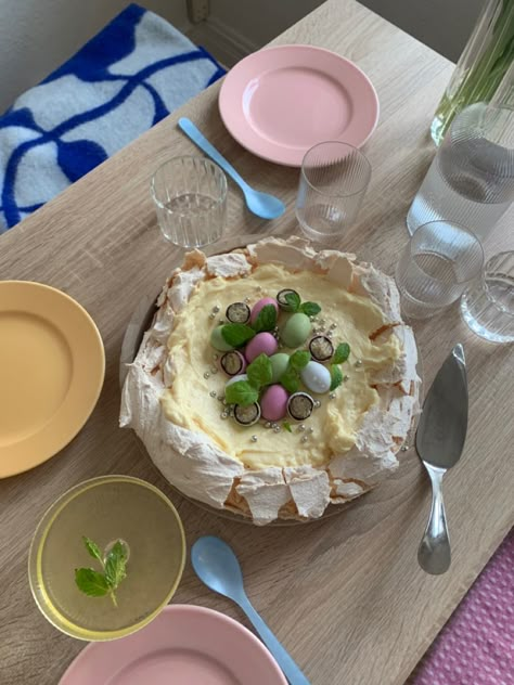 Early Spring Aesthetic, Easter Cake, Incredible Edibles, Easter Cakes, Spring Aesthetic, Easter Treats, Beautiful Food, Let Them Eat Cake, Early Spring