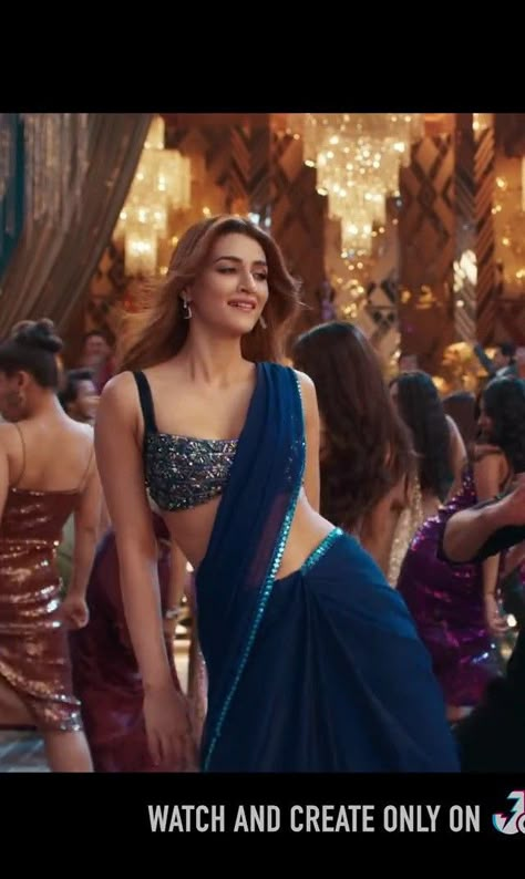 Kriti Sanon Saree Look, Kriti Sanon Blue Saree, Navy Blue Saree Party Wear, Kriti Sanon In Saree, Kartik Kriti, Saree Farewell, Kriti Sanon Saree, Aesthetic Saree, Yellow Skirt Outfits