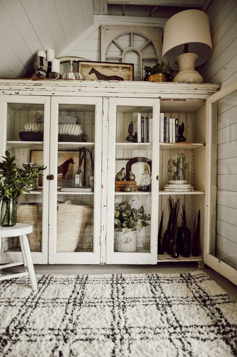 Wardrobes Ideas, Country Shelves, Comfy Rugs, Hutch Ideas, Farmhouse Hutch, Cottage Decorating, Liz Marie, Liz Marie Blog, Farmhouse Industrial