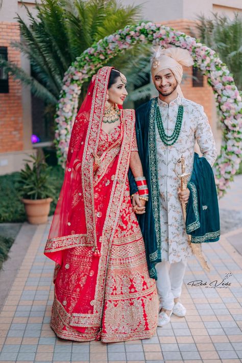 Groom Indian Wedding Outfits, Indian Groom Dress, Sherwani For Men Wedding, Groom Dress Men, Wedding Outfits For Groom, Indian Groom Wear, Wedding Dresses Men Indian, Sabyasachi Bride, Groom Wedding Dress