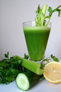 The Healthy Happy Wife: Kidney Cleanse (Juicer Recipe) Kidney Cleanse Juice, Kidney Detox Cleanse, Lemon Water Recipe, Kidney Detox, Healthy Remedies, Health Cleanse, Detox Juice Recipes, Natural Detox Drinks, Kidney Cleanse